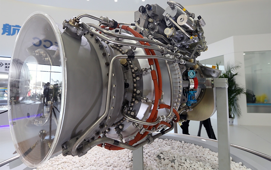 “玉龙”发动机